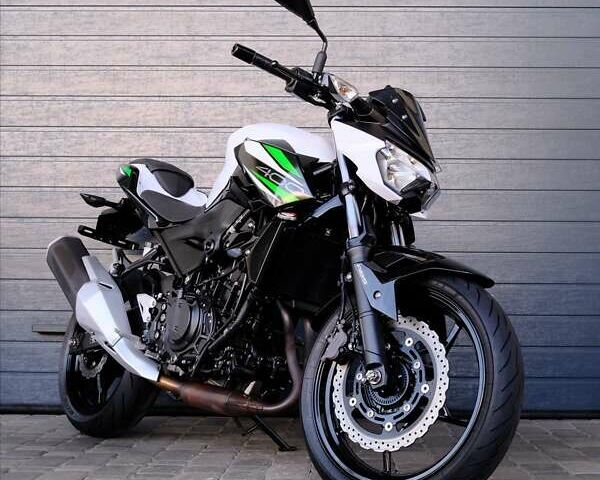 Белый Кавасаки Z 400, объемом двигателя 0.4 л и пробегом 21 тыс. км за 5200 $, фото 1 на Automoto.ua