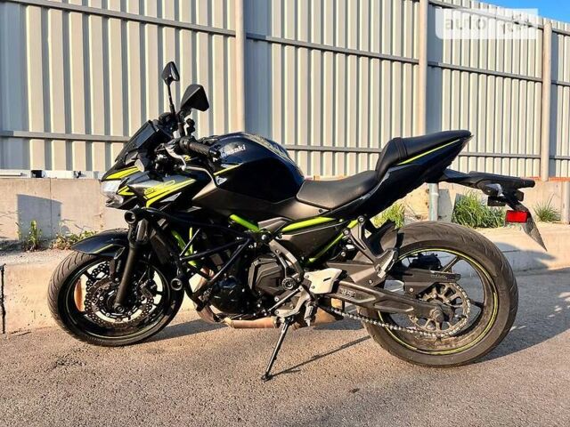 Чорний Кавасакі Z 650, об'ємом двигуна 0.65 л та пробігом 13 тис. км за 7000 $, фото 1 на Automoto.ua