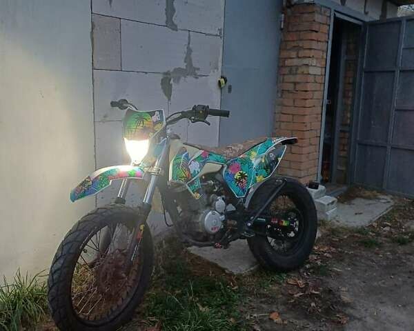 Кайо K2, объемом двигателя 2 л и пробегом 30 тыс. км за 1187 $, фото 1 на Automoto.ua