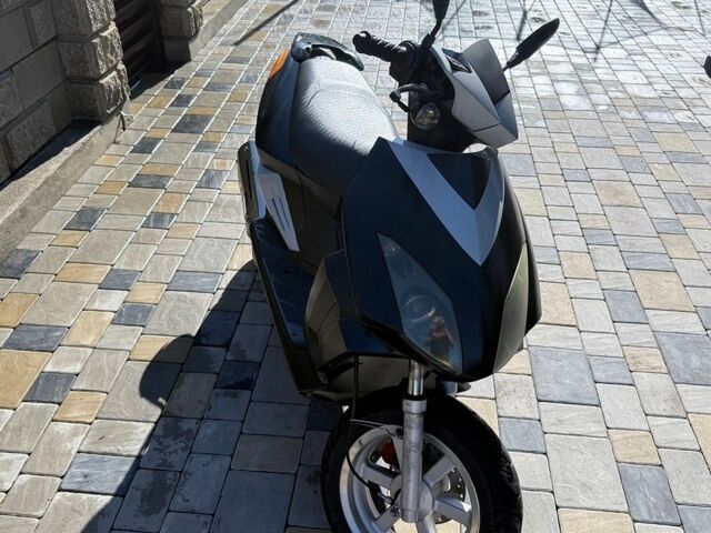 Кивей Матрикс, объемом двигателя 0 л и пробегом 12 тыс. км за 267 $, фото 1 на Automoto.ua