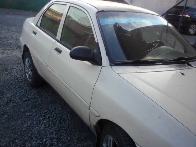 Бежевий Кіа Авелла, об'ємом двигуна 1.5 л та пробігом 80 тис. км за 800 $, фото 1 на Automoto.ua