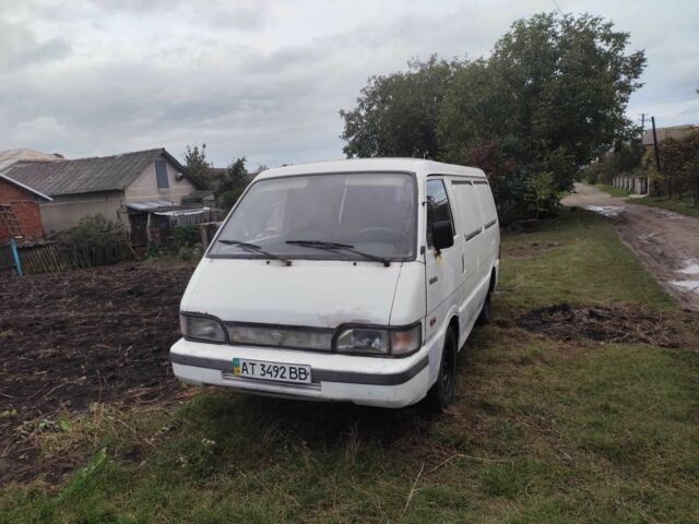 Білий Кіа Беста, об'ємом двигуна 2.2 л та пробігом 300 тис. км за 950 $, фото 1 на Automoto.ua