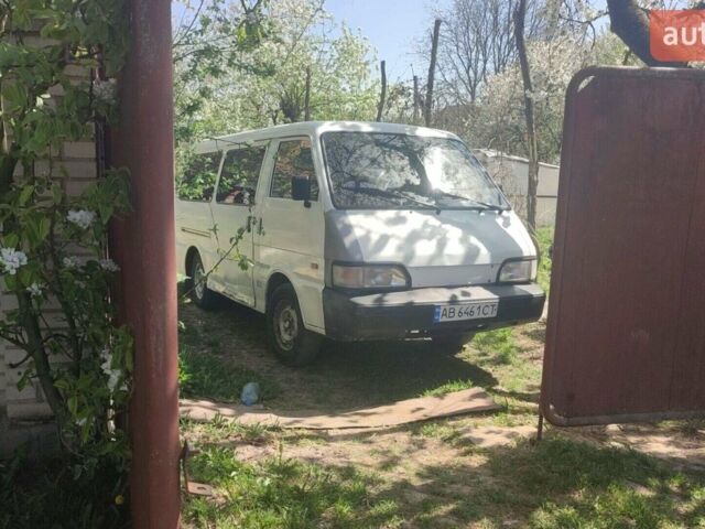 Білий Кіа Беста, об'ємом двигуна 2.2 л та пробігом 200 тис. км за 1800 $, фото 1 на Automoto.ua