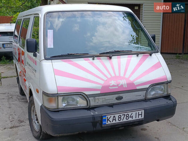 Белый Киа Беста, объемом двигателя 2.18 л и пробегом 200 тыс. км за 2600 $, фото 1 на Automoto.ua