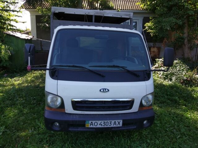 Білий Кіа Бонго, об'ємом двигуна 2.7 л та пробігом 246 тис. км за 5000 $, фото 1 на Automoto.ua