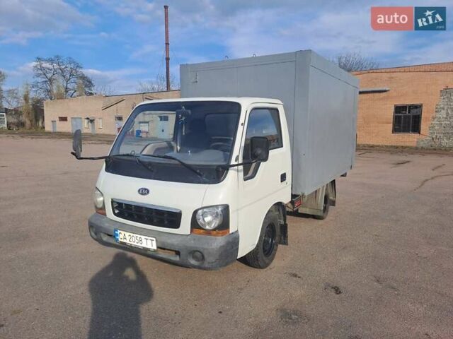 Белый Киа Бонго, объемом двигателя 2.7 л и пробегом 167 тыс. км за 3800 $, фото 1 на Automoto.ua