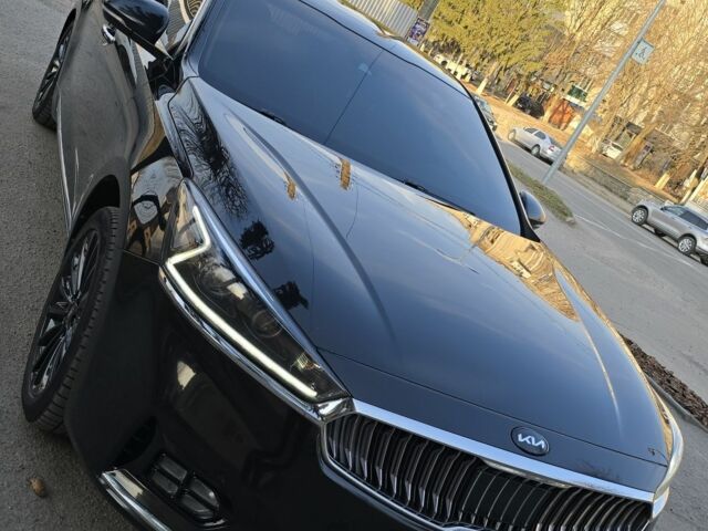 Чорний Кіа Каденза, об'ємом двигуна 3 л та пробігом 146 тис. км за 18500 $, фото 1 на Automoto.ua