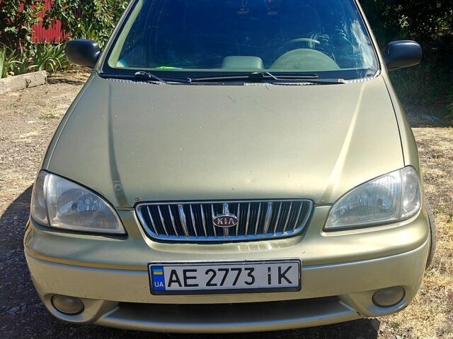 Бежевый Киа Каренс, объемом двигателя 1.8 л и пробегом 338 тыс. км за 3000 $, фото 1 на Automoto.ua