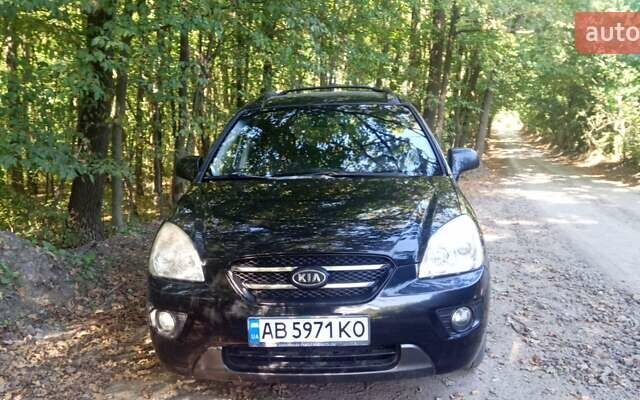 Черный Киа Каренс, объемом двигателя 1.99 л и пробегом 218 тыс. км за 4750 $, фото 1 на Automoto.ua
