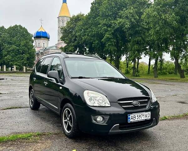 Чорний Кіа Каренс, об'ємом двигуна 2 л та пробігом 217 тис. км за 4750 $, фото 1 на Automoto.ua