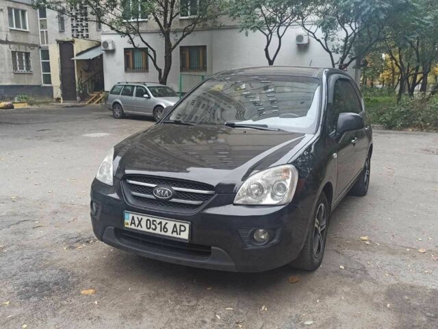Черный Киа Каренс, объемом двигателя 0 л и пробегом 213 тыс. км за 6441 $, фото 1 на Automoto.ua