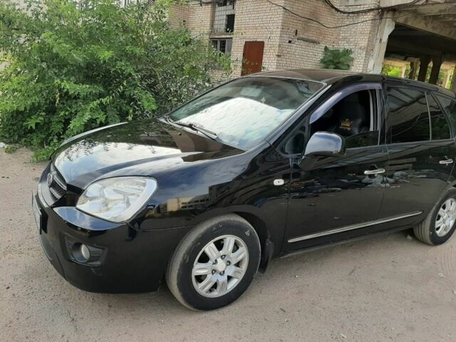 Киа Каренс 2008 в Кривом Роге на Automoto.ua Черный Киа Каренс, объемом двигателя 2 л и пробегом 335 тыс. км за 6300 $, фото 1 на Automoto.ua