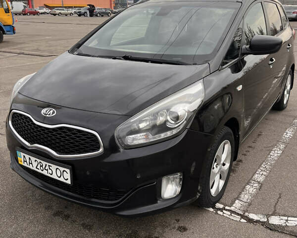Чорний Кіа Каренс, об'ємом двигуна 1.69 л та пробігом 230 тис. км за 10500 $, фото 1 на Automoto.ua