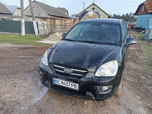 Черный Киа Каренс, объемом двигателя 2 л и пробегом 349 тыс. км за 6000 $, фото 1 на Automoto.ua