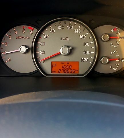 Киа Каренс, объемом двигателя 2 л и пробегом 272 тыс. км за 5000 $, фото 1 на Automoto.ua