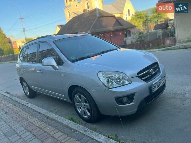 Сірий Кіа Каренс, об'ємом двигуна 2 л та пробігом 206 тис. км за 5200 $, фото 1 на Automoto.ua