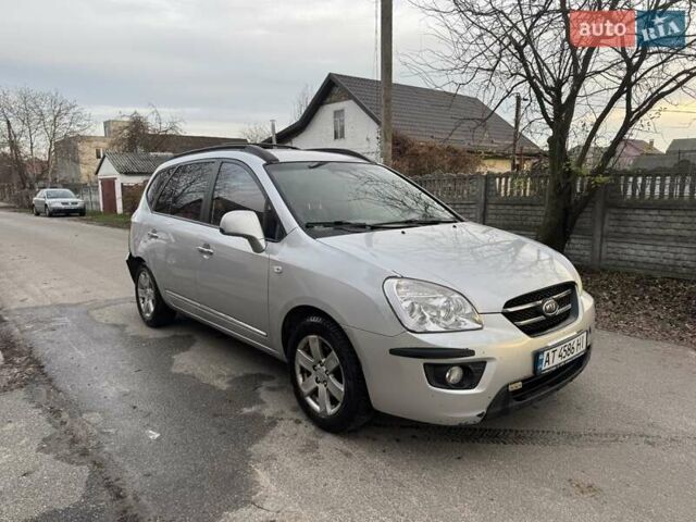 Сірий Кіа Каренс, об'ємом двигуна 1.99 л та пробігом 280 тис. км за 3350 $, фото 1 на Automoto.ua