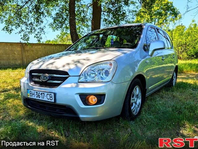 Сірий Кіа Каренс, об'ємом двигуна 2 л та пробігом 227 тис. км за 5250 $, фото 1 на Automoto.ua