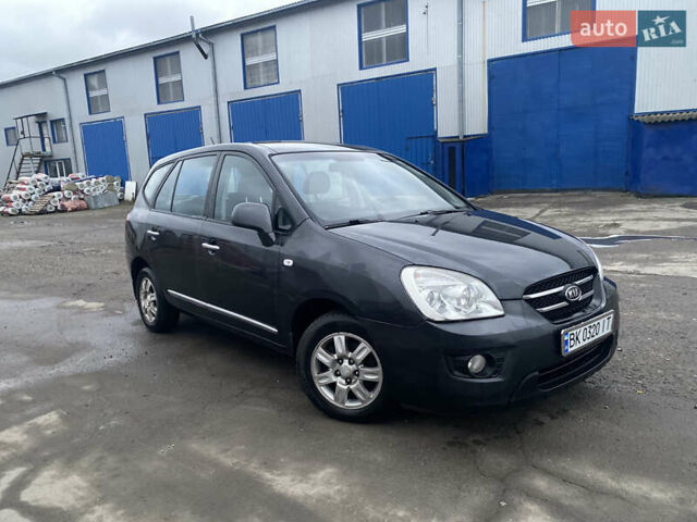 Серый Киа Каренс, объемом двигателя 1.99 л и пробегом 218 тыс. км за 6100 $, фото 1 на Automoto.ua
