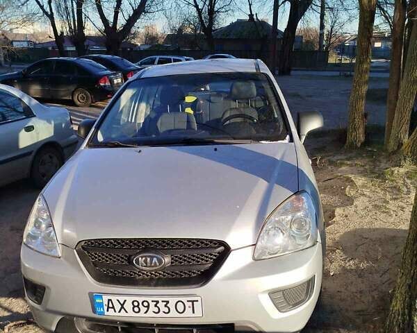 Сірий Кіа Каренс, об'ємом двигуна 1.98 л та пробігом 230 тис. км за 5200 $, фото 1 на Automoto.ua