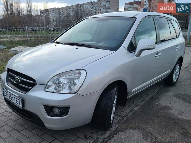 Серый Киа Каренс, объемом двигателя 2 л и пробегом 183 тыс. км за 7200 $, фото 1 на Automoto.ua