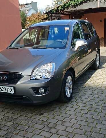 Серый Киа Каренс, объемом двигателя 0 л и пробегом 22 тыс. км за 12200 $, фото 1 на Automoto.ua