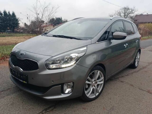Серый Киа Каренс, объемом двигателя 1.7 л и пробегом 141 тыс. км за 9500 $, фото 1 на Automoto.ua
