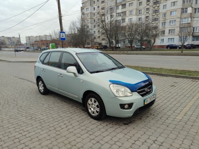 Синій Кіа Каренс, об'ємом двигуна 2 л та пробігом 180 тис. км за 5500 $, фото 1 на Automoto.ua