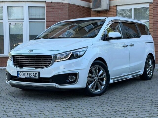 Белый Киа Карнивал, объемом двигателя 2.2 л и пробегом 167 тыс. км за 18999 $, фото 1 на Automoto.ua