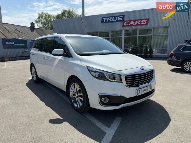 Белый Киа Карнивал, объемом двигателя 2.2 л и пробегом 126 тыс. км за 20900 $, фото 1 на Automoto.ua