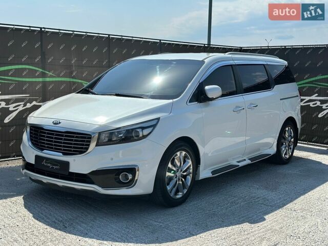 Білий Кіа Карнівал, об'ємом двигуна 2.2 л та пробігом 175 тис. км за 17999 $, фото 1 на Automoto.ua