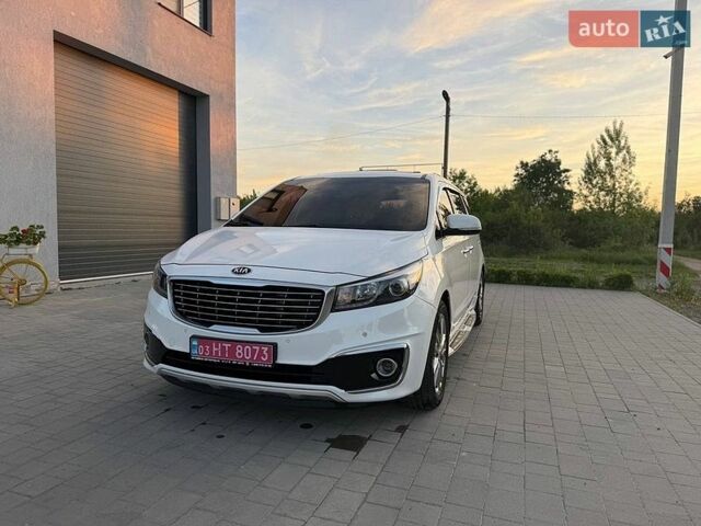 Білий Кіа Карнівал, об'ємом двигуна 2.2 л та пробігом 112 тис. км за 19900 $, фото 1 на Automoto.ua