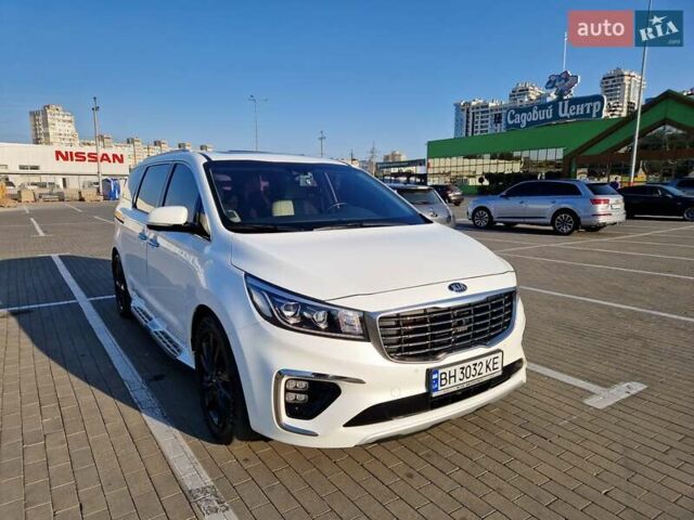 Белый Киа Карнивал, объемом двигателя 2.2 л и пробегом 149 тыс. км за 29000 $, фото 1 на Automoto.ua