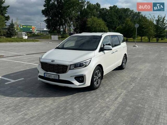 Киа Карнивал 2019 в Киеве на Automoto.ua Белый Киа Карнивал, объемом двигателя 2.2 л и пробегом 108 тыс. км за 28500 $, фото 1 на Automoto.ua