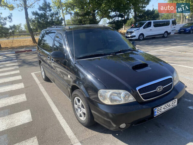 Черный Киа Карнивал, объемом двигателя 2.9 л и пробегом 536 тыс. км за 3500 $, фото 1 на Automoto.ua