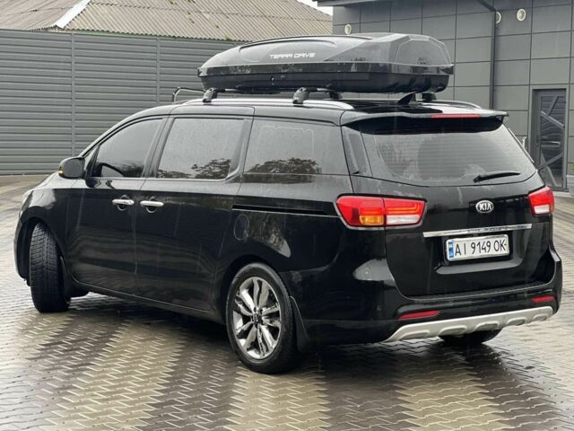 Черный Киа Карнивал, объемом двигателя 2.2 л и пробегом 291 тыс. км за 16100 $, фото 1 на Automoto.ua