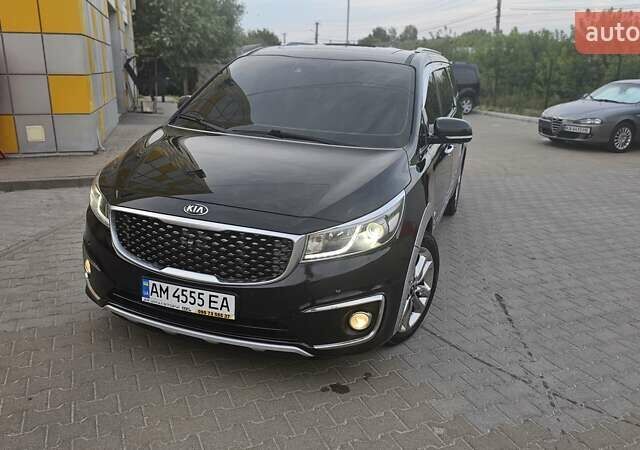 Черный Киа Карнивал, объемом двигателя 2.2 л и пробегом 227 тыс. км за 20500 $, фото 1 на Automoto.ua