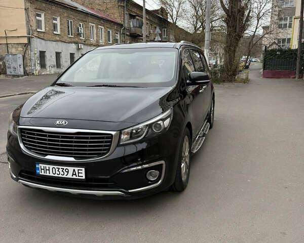Черный Киа Карнивал, объемом двигателя 2.2 л и пробегом 308 тыс. км за 12000 $, фото 1 на Automoto.ua