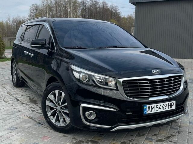 Черный Киа Карнивал, объемом двигателя 2.2 л и пробегом 248 тыс. км за 18500 $, фото 1 на Automoto.ua
