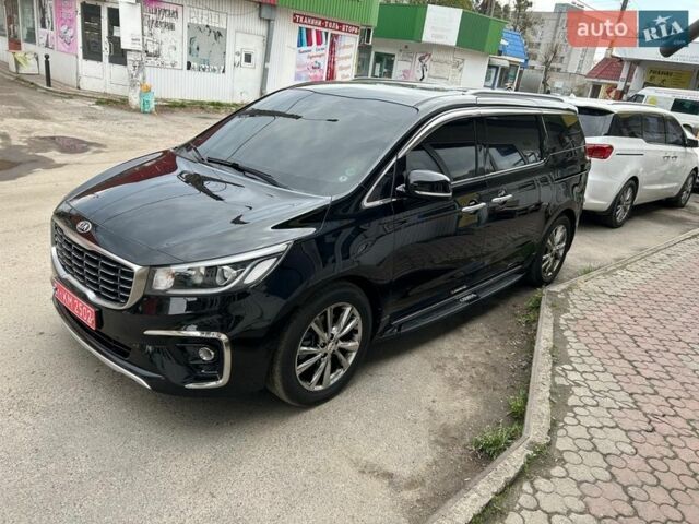 Черный Киа Карнивал, объемом двигателя 2.2 л и пробегом 150 тыс. км за 20600 $, фото 1 на Automoto.ua