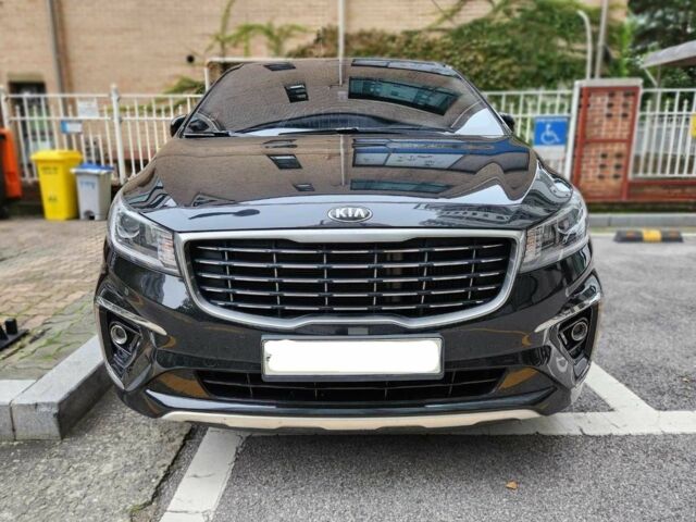 Черный Киа Карнивал, объемом двигателя 2.2 л и пробегом 86 тыс. км за 22300 $, фото 1 на Automoto.ua