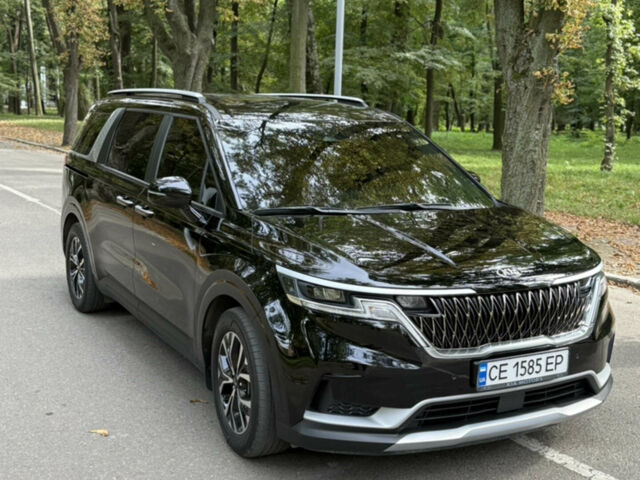 Черный Киа Карнивал, объемом двигателя 2.15 л и пробегом 57 тыс. км за 39500 $, фото 1 на Automoto.ua