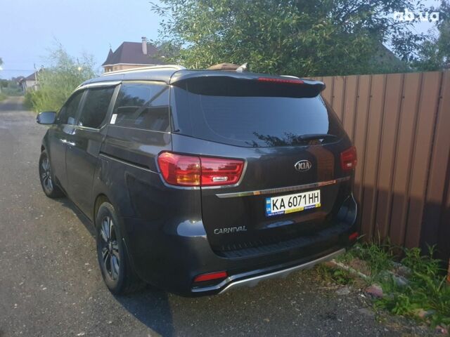 Киа Карнивал, объемом двигателя 0 л и пробегом 27 тыс. км за 28900 $, фото 1 на Automoto.ua