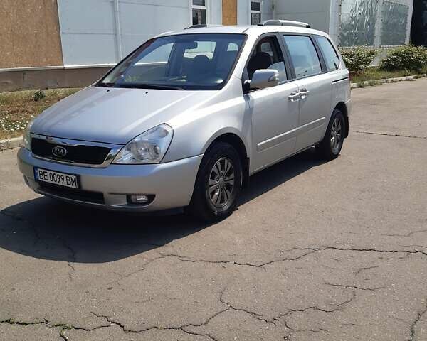 Киа Карнивал, объемом двигателя 2.2 л и пробегом 192 тыс. км за 9500 $, фото 1 на Automoto.ua