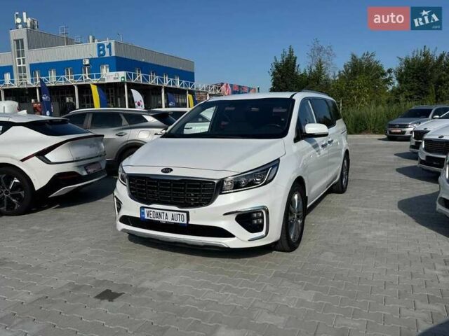 Киа Карнивал, объемом двигателя 2.2 л и пробегом 77 тыс. км за 30500 $, фото 1 на Automoto.ua