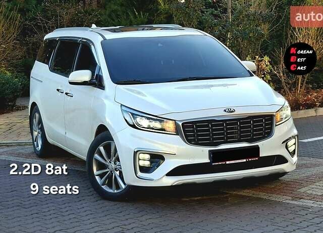 Киа Карнивал, объемом двигателя 2.2 л и пробегом 134 тыс. км за 28900 $, фото 1 на Automoto.ua