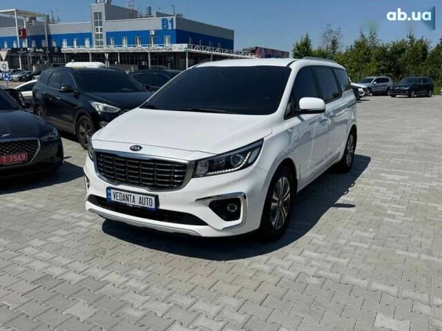 Киа Карнивал, объемом двигателя 2.2 л и пробегом 71 тыс. км за 27000 $, фото 1 на Automoto.ua