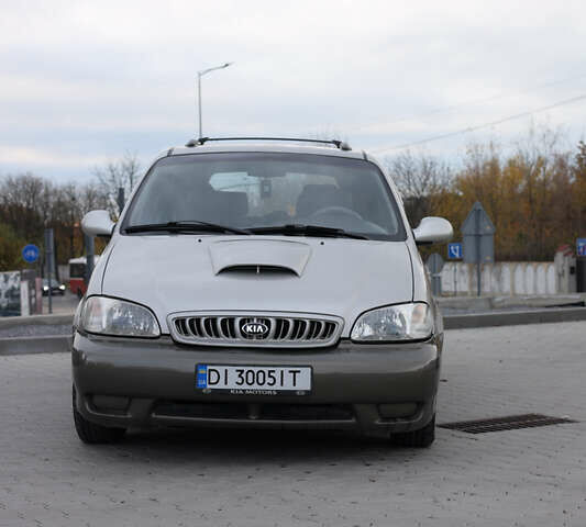 Сірий Кіа Карнівал, об'ємом двигуна 2.9 л та пробігом 380 тис. км за 4000 $, фото 1 на Automoto.ua