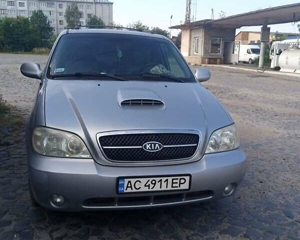 Сірий Кіа Карнівал, об'ємом двигуна 2.9 л та пробігом 380 тис. км за 4600 $, фото 1 на Automoto.ua