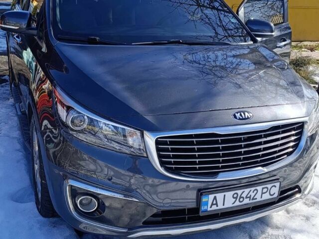 Сірий Кіа Карнівал, об'ємом двигуна 2.2 л та пробігом 144 тис. км за 18800 $, фото 1 на Automoto.ua